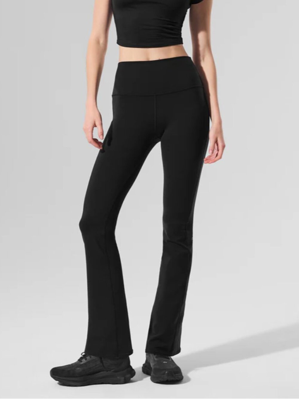 ALO YOGA - Airbrush High-Waist 7/8 Bootcut Leggings - Black - Sz M